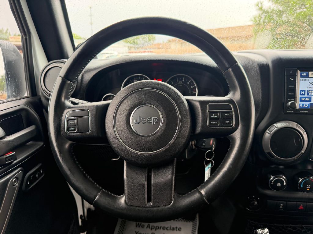 Photo 18 of this JEEP WRANGLER