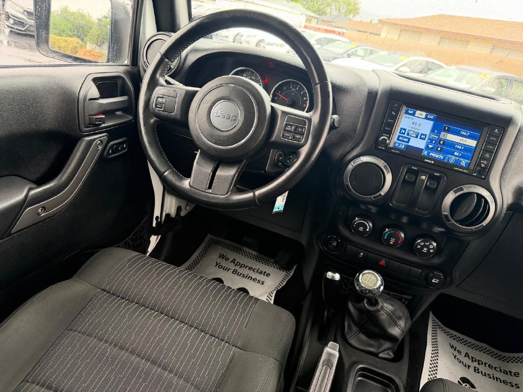 Photo 20 of this JEEP WRANGLER