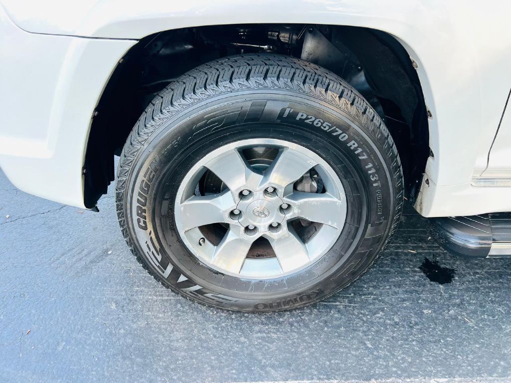 Photo 10 of this TOYOTA 4RUNNER