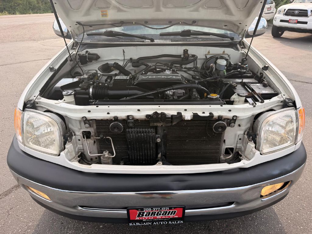 Photo 10 of this TOYOTA TUNDRA