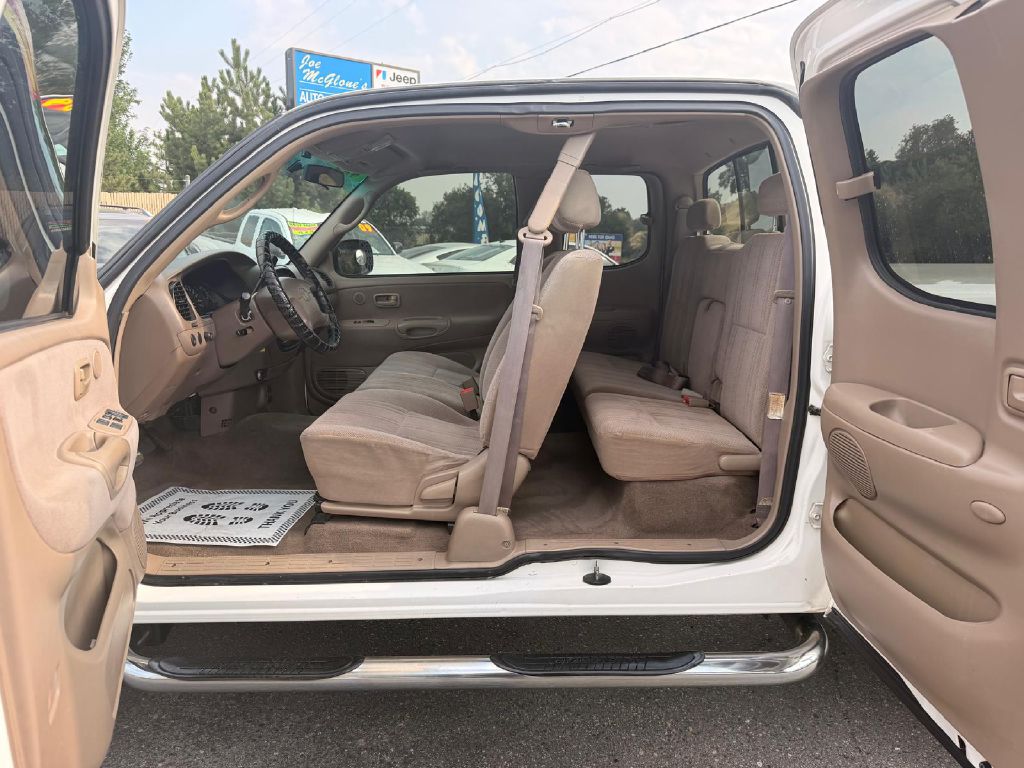 Photo 13 of this TOYOTA TUNDRA