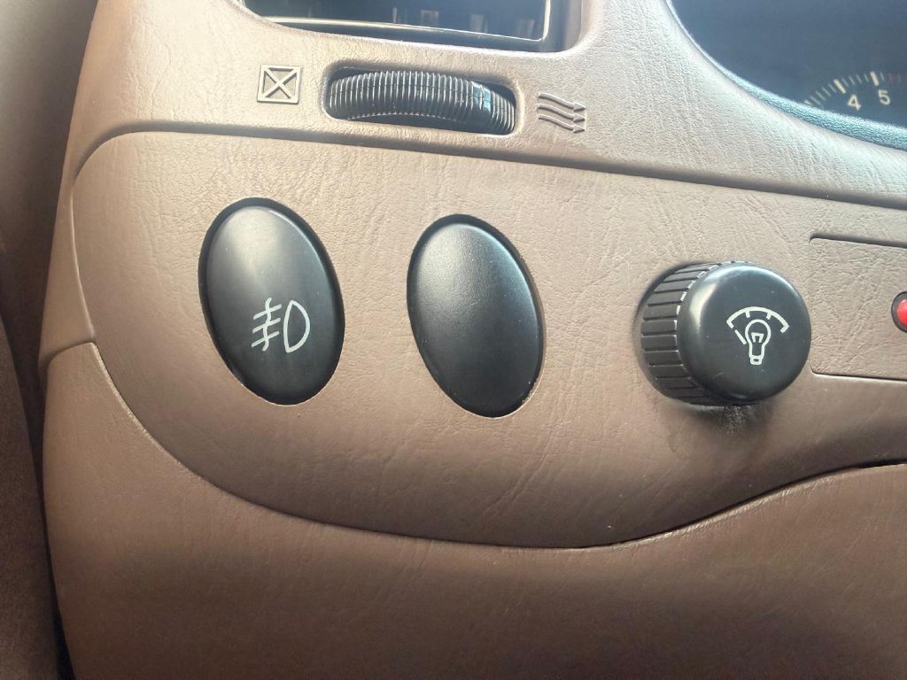 Photo 27 of this TOYOTA TUNDRA