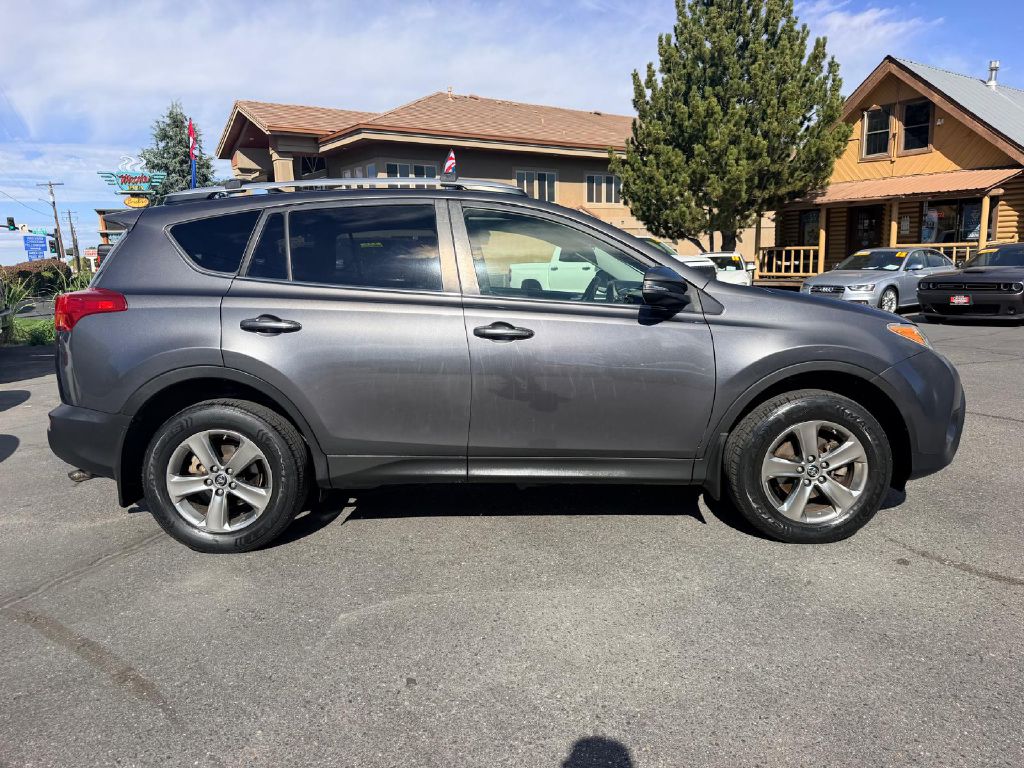 Photo 8 of this TOYOTA RAV4