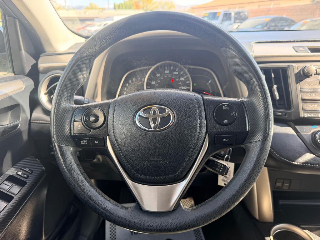 Photo 18 of this TOYOTA RAV4