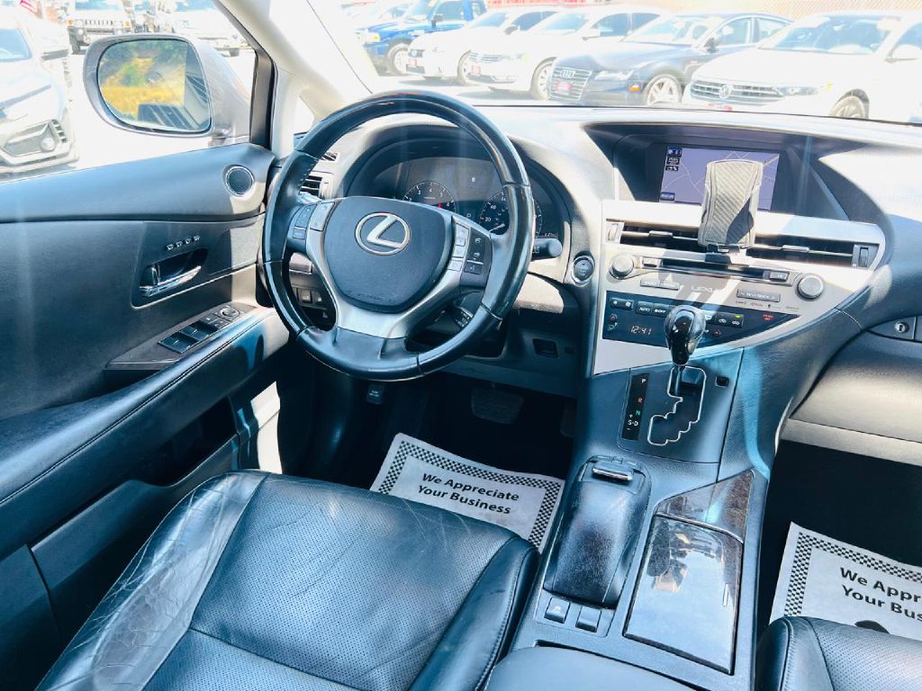 Photo 19 of this LEXUS RX 350