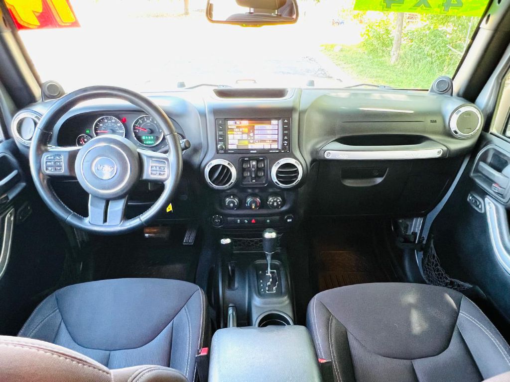 Photo 18 of this JEEP WRANGLER UNLIMI