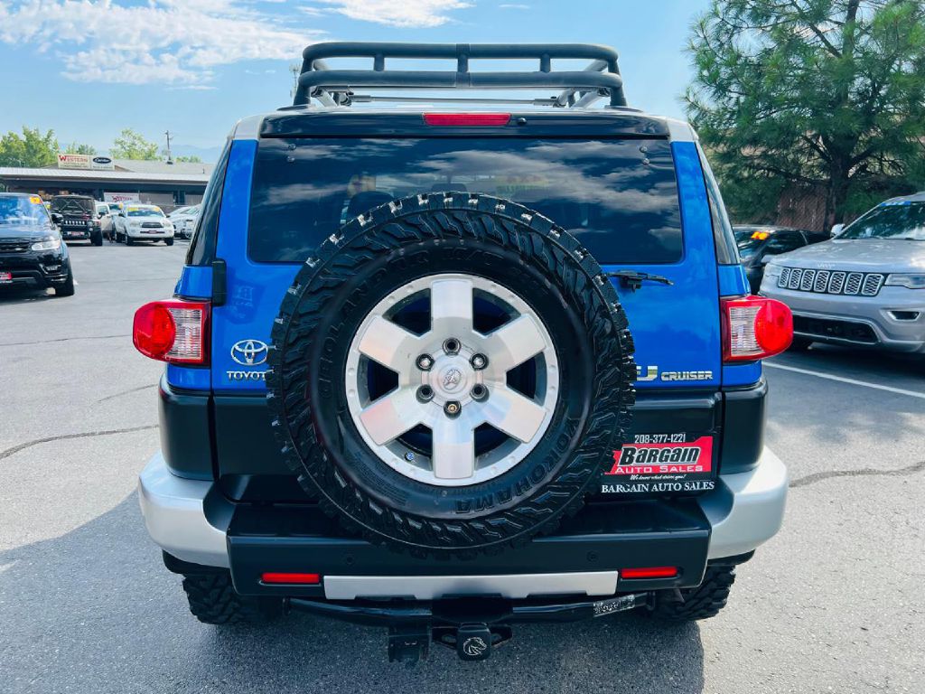 Photo 6 of this TOYOTA FJ CRUISER