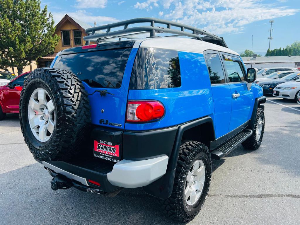 Photo 7 of this TOYOTA FJ CRUISER