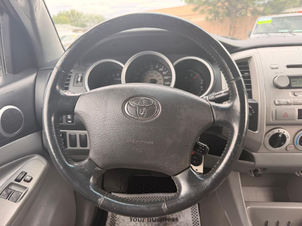 Photo 20 of this TOYOTA TACOMA