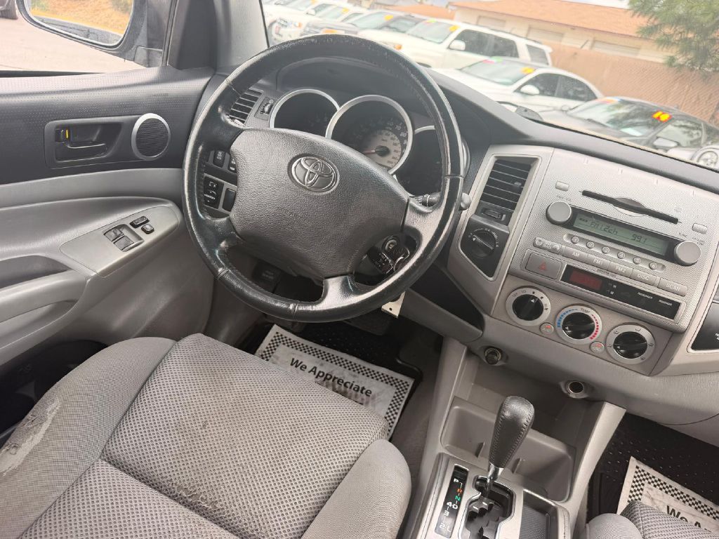 Photo 22 of this TOYOTA TACOMA