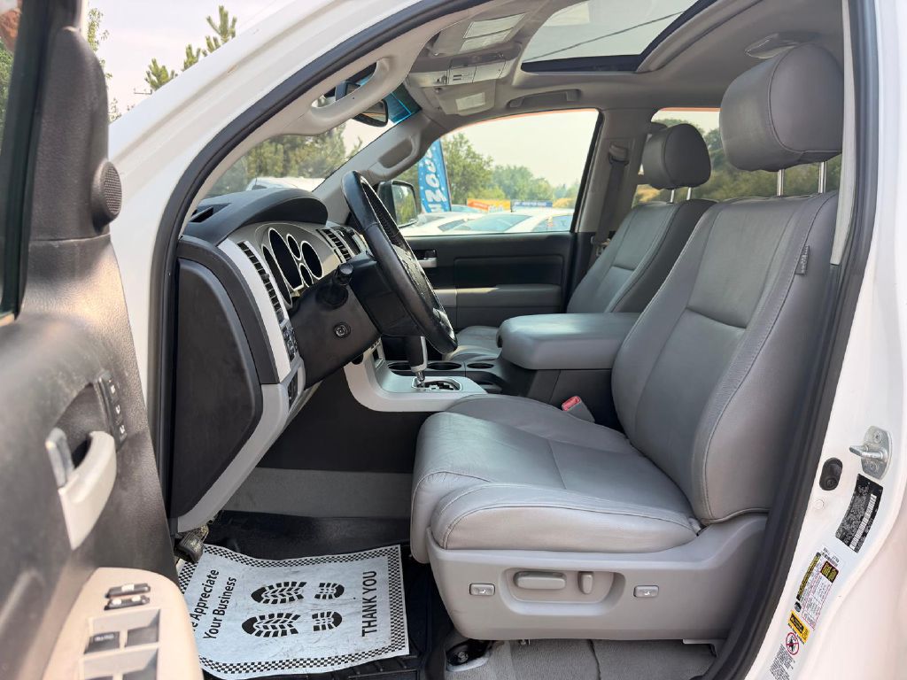 Photo 12 of this TOYOTA TUNDRA