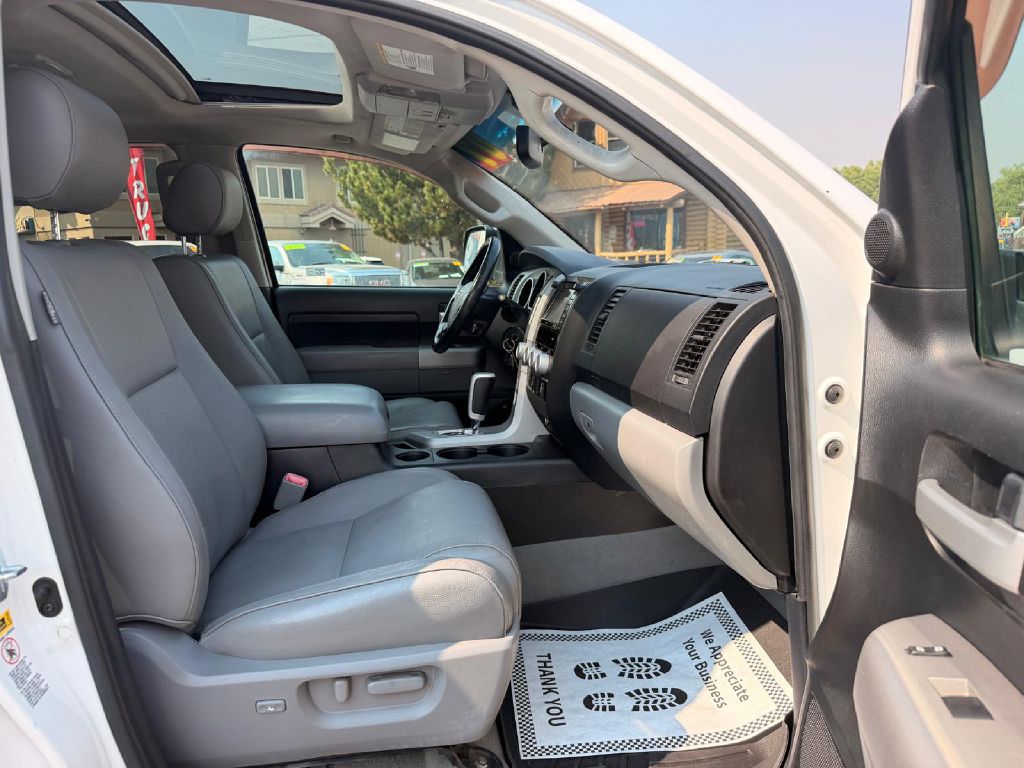 Photo 14 of this TOYOTA TUNDRA