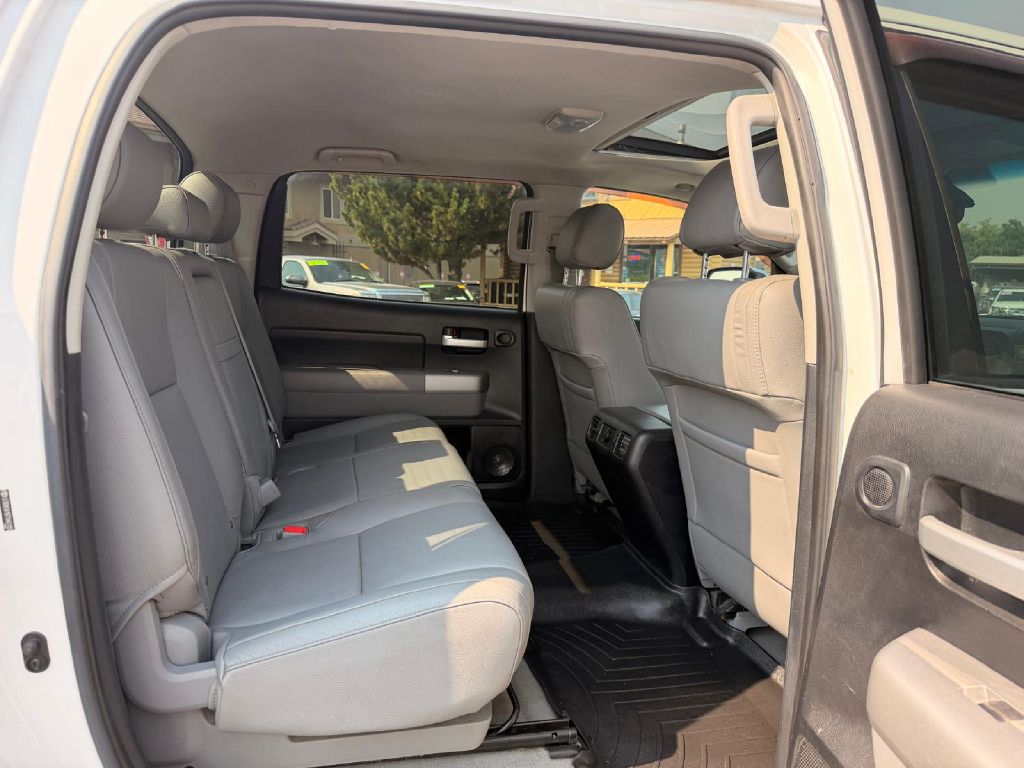 Photo 15 of this TOYOTA TUNDRA