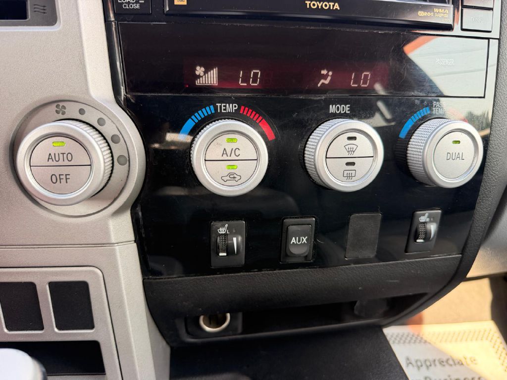Photo 22 of this TOYOTA TUNDRA