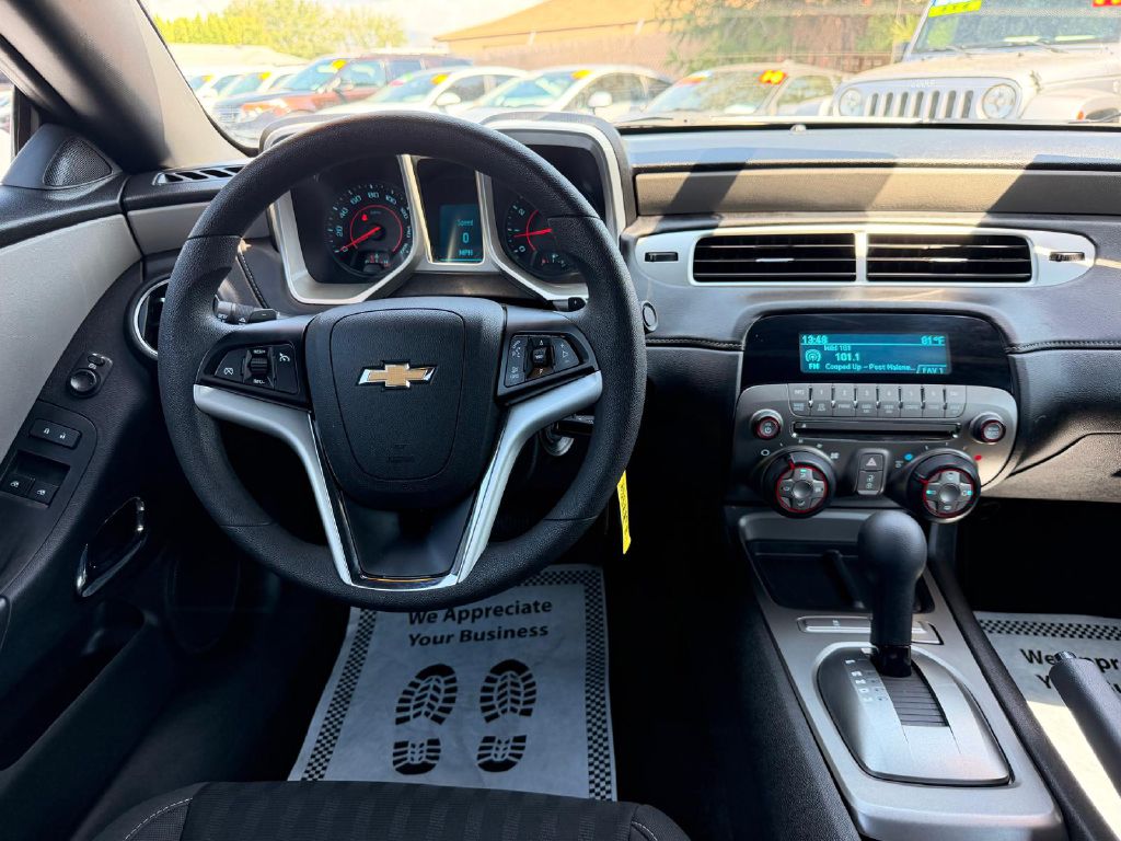 Photo 17 of this CHEVROLET CAMARO