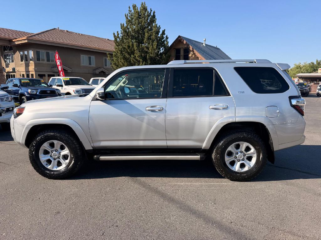 Photo 4 of this TOYOTA 4RUNNER