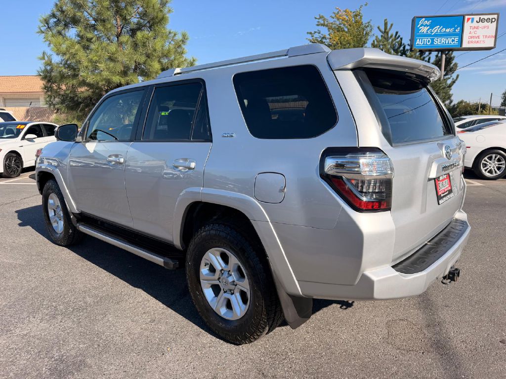 Photo 5 of this TOYOTA 4RUNNER