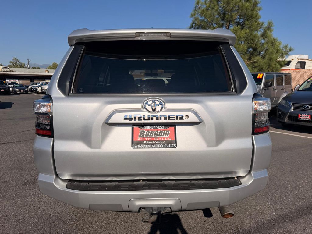 Photo 6 of this TOYOTA 4RUNNER