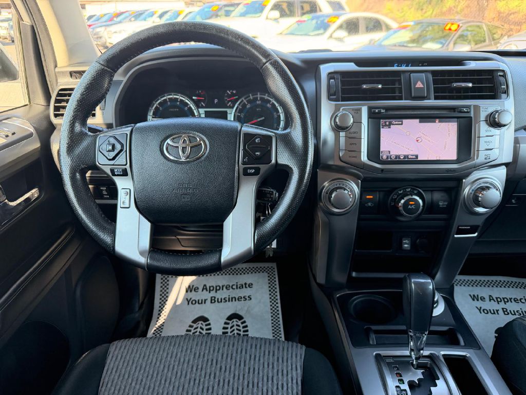 Photo 17 of this TOYOTA 4RUNNER
