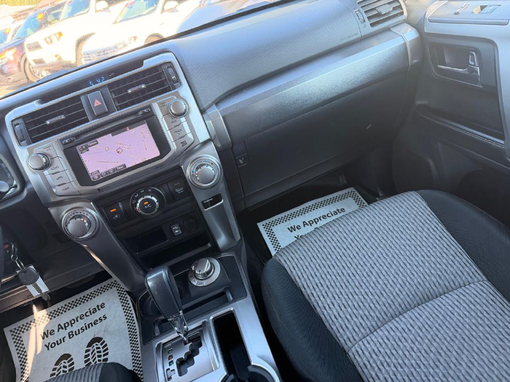 Photo 21 of this TOYOTA 4RUNNER