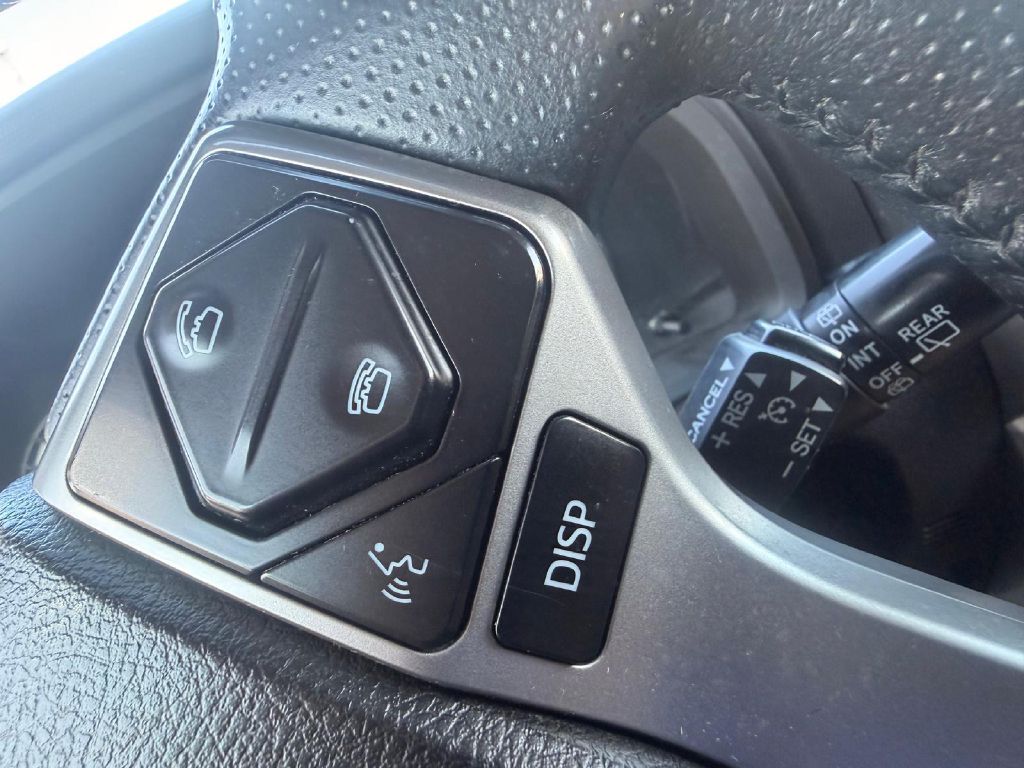Photo 29 of this TOYOTA 4RUNNER