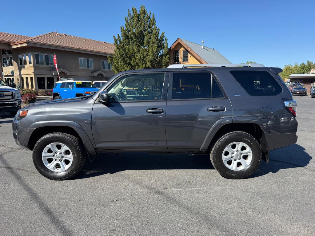 Photo 4 of this TOYOTA 4RUNNER