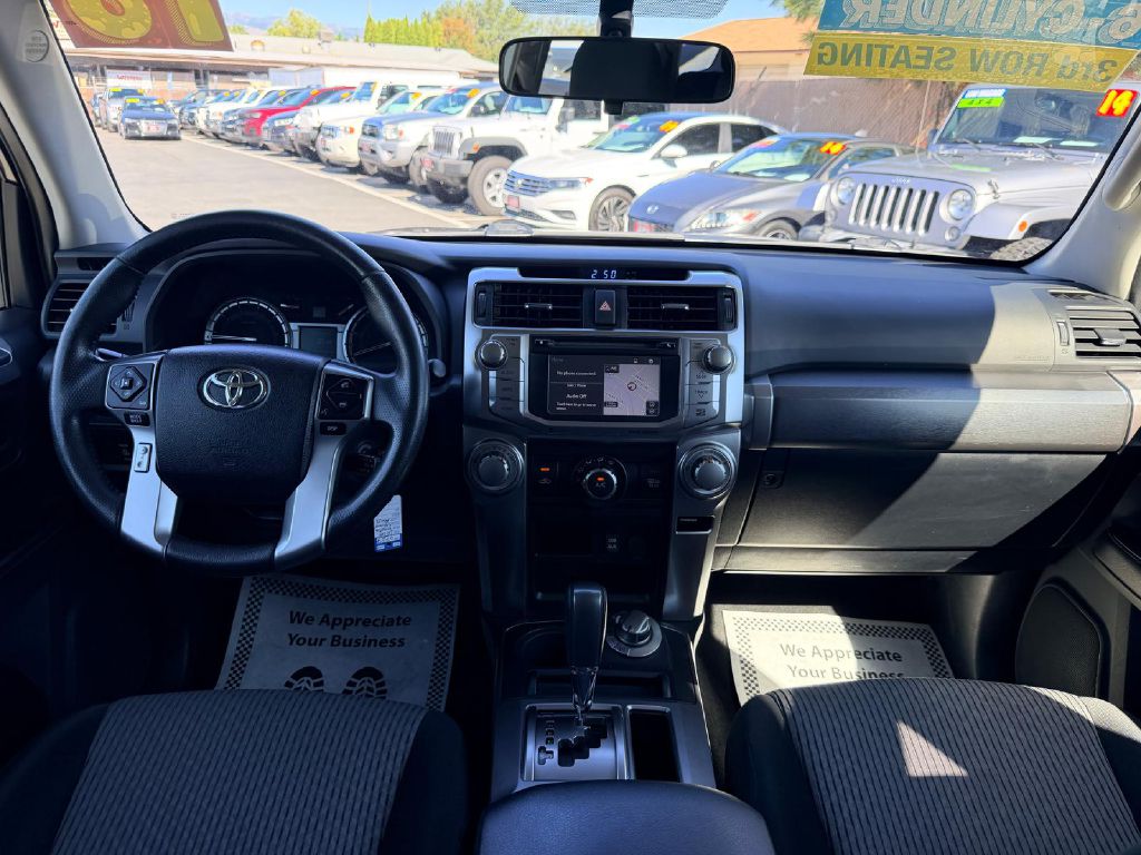 Photo 18 of this TOYOTA 4RUNNER