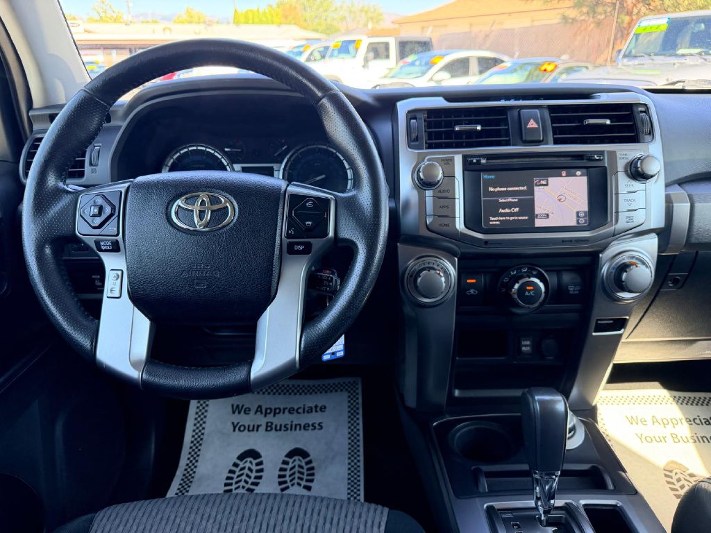Photo 19 of this TOYOTA 4RUNNER