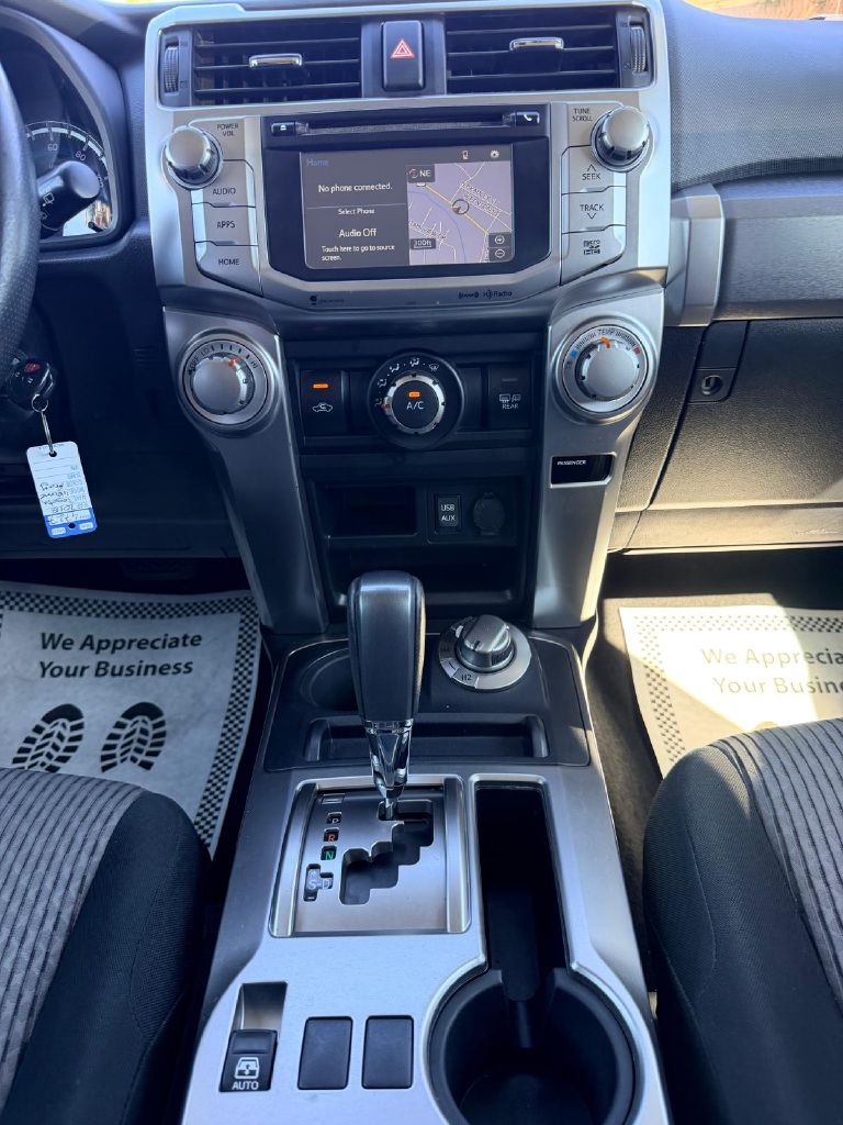 Photo 21 of this TOYOTA 4RUNNER