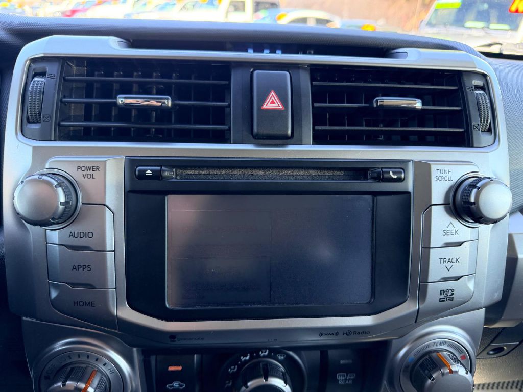Photo 27 of this TOYOTA 4RUNNER