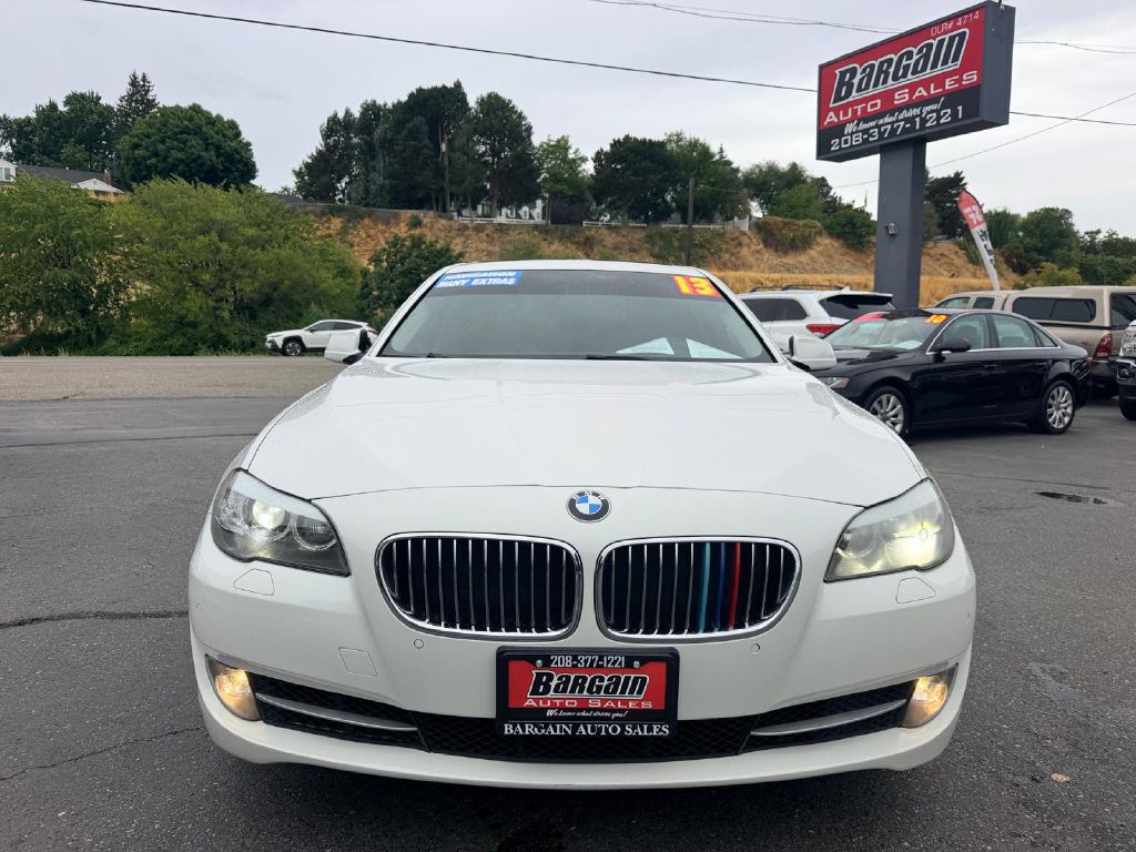Photo 2 of this BMW 5 SERIES