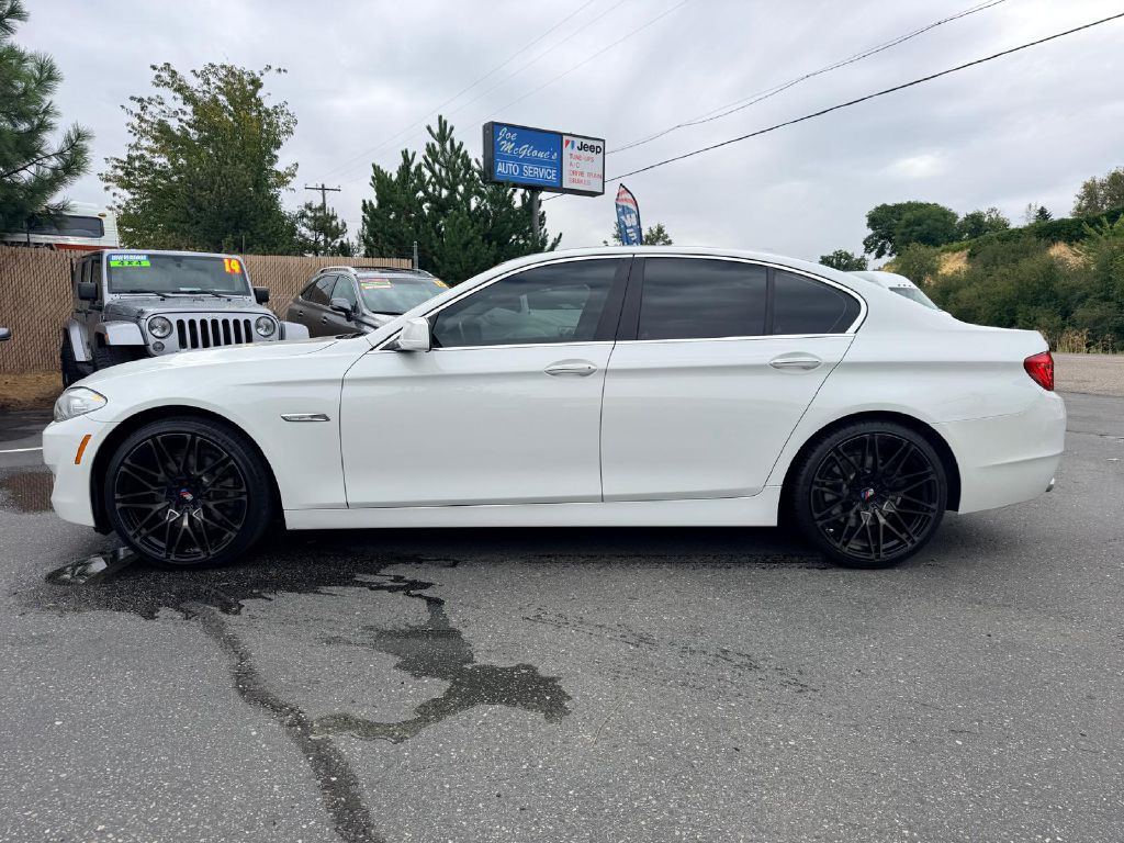 Photo 4 of this BMW 5 SERIES