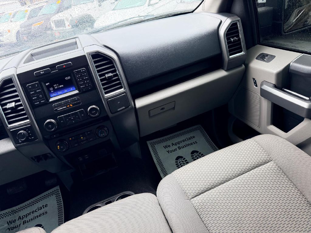 Photo 21 of this FORD F-150