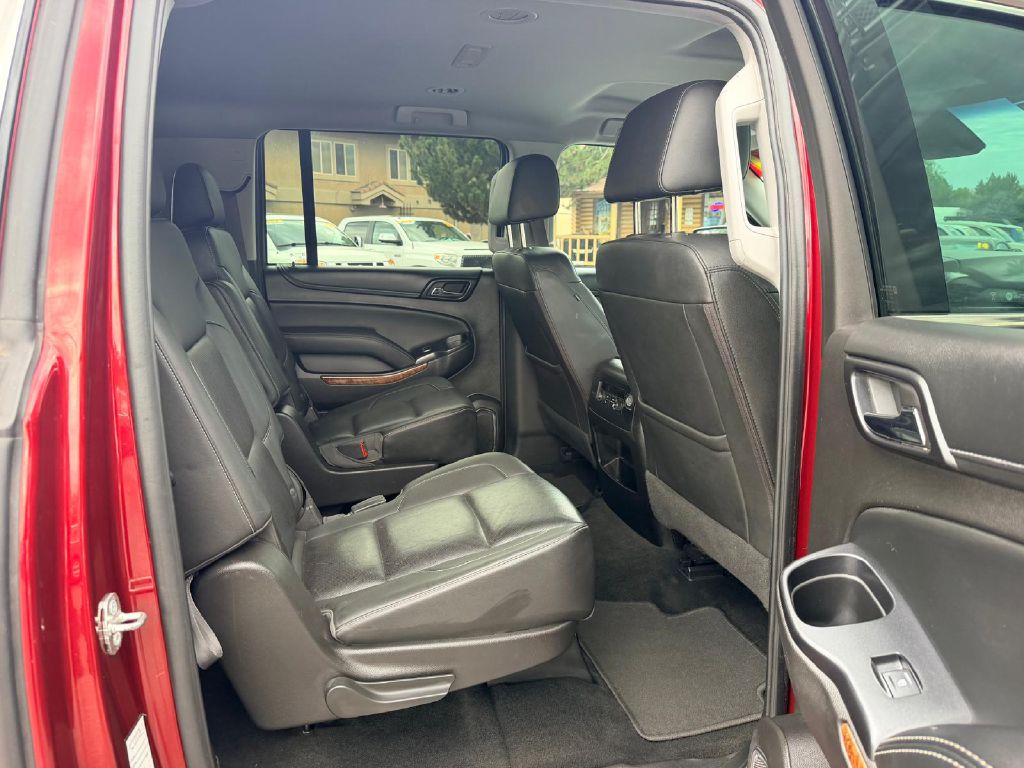 Photo 16 of this CHEVROLET SUBURBAN