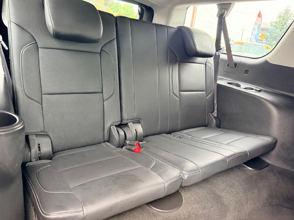 Photo 17 of this CHEVROLET SUBURBAN