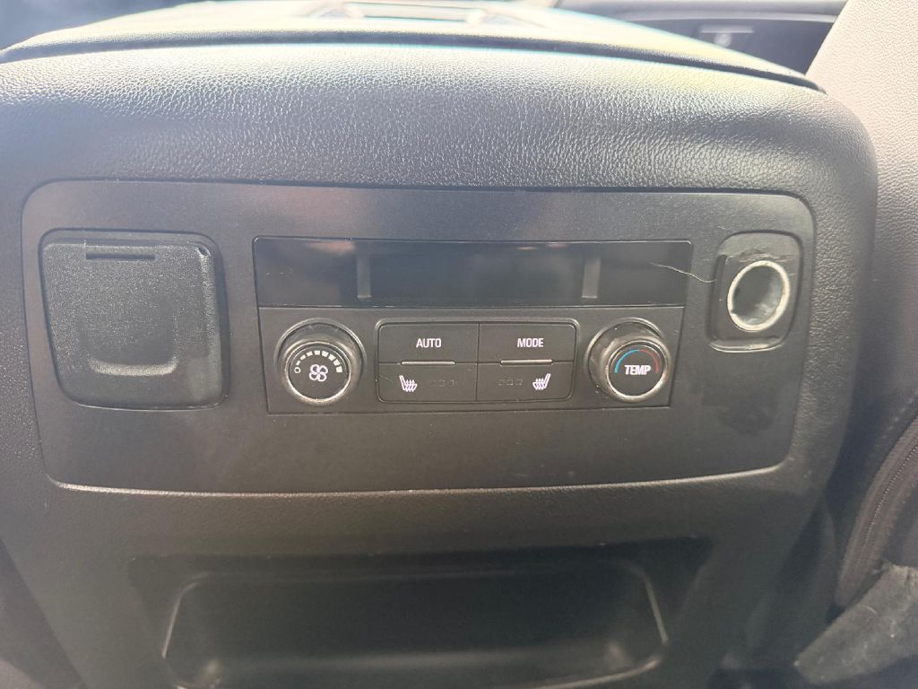 Photo 18 of this CHEVROLET SUBURBAN