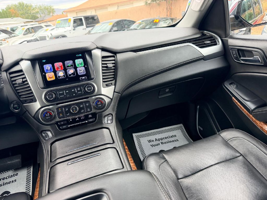 Photo 23 of this CHEVROLET SUBURBAN
