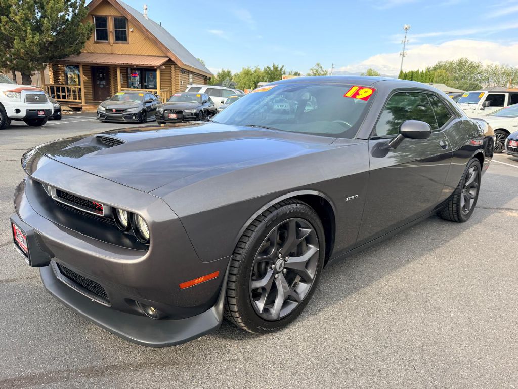 Photo 3 of this DODGE CHALLENGER