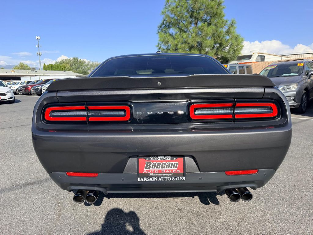 Photo 6 of this DODGE CHALLENGER
