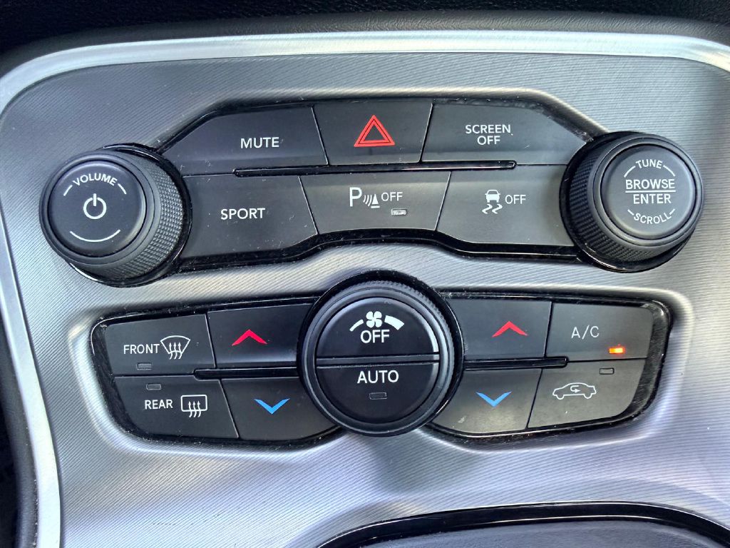 Photo 23 of this DODGE CHALLENGER