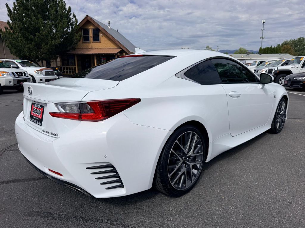 Photo 7 of this LEXUS RC 300