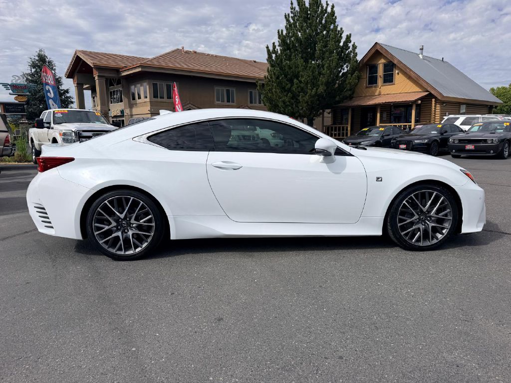 Photo 8 of this LEXUS RC 300