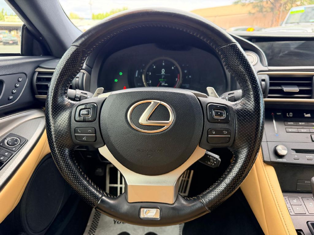 Photo 18 of this LEXUS RC 300