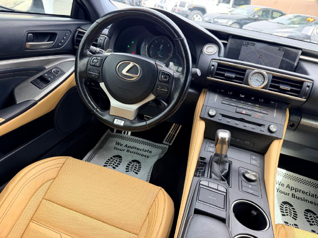 Photo 20 of this LEXUS RC 300