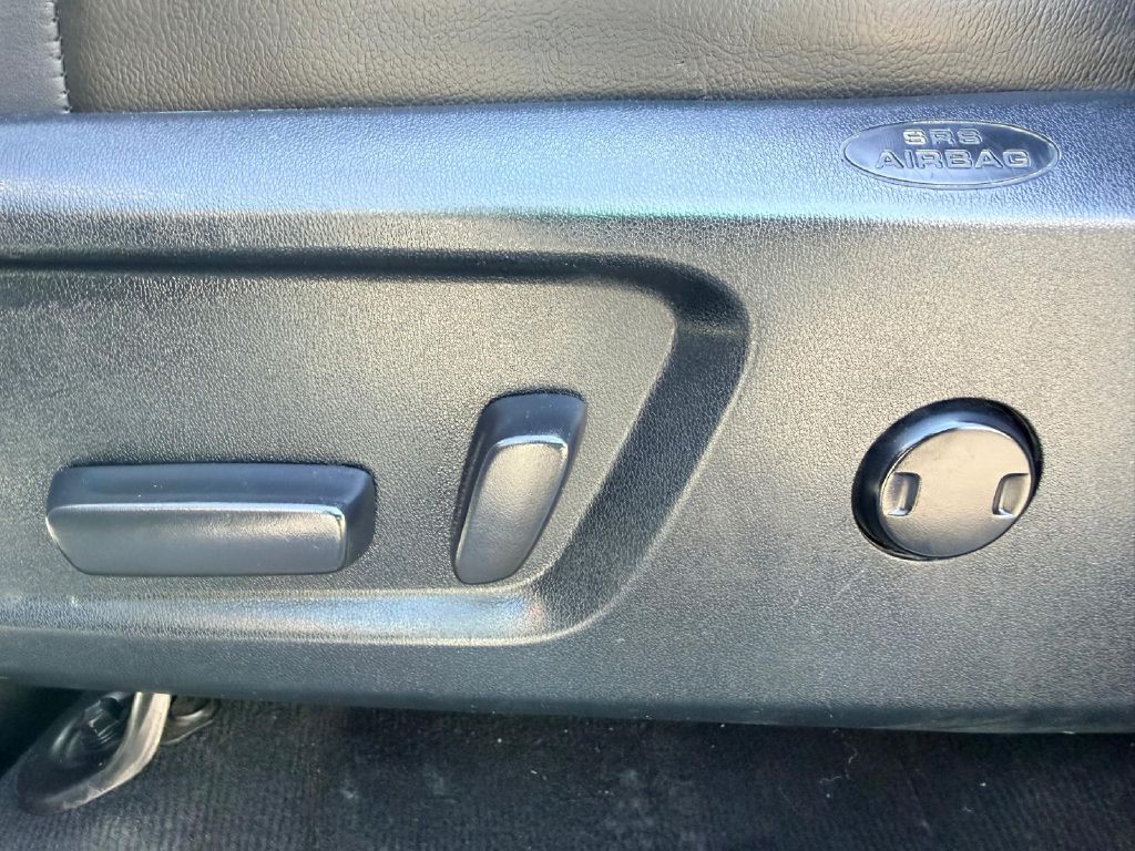 Photo 35 of this TOYOTA TUNDRA