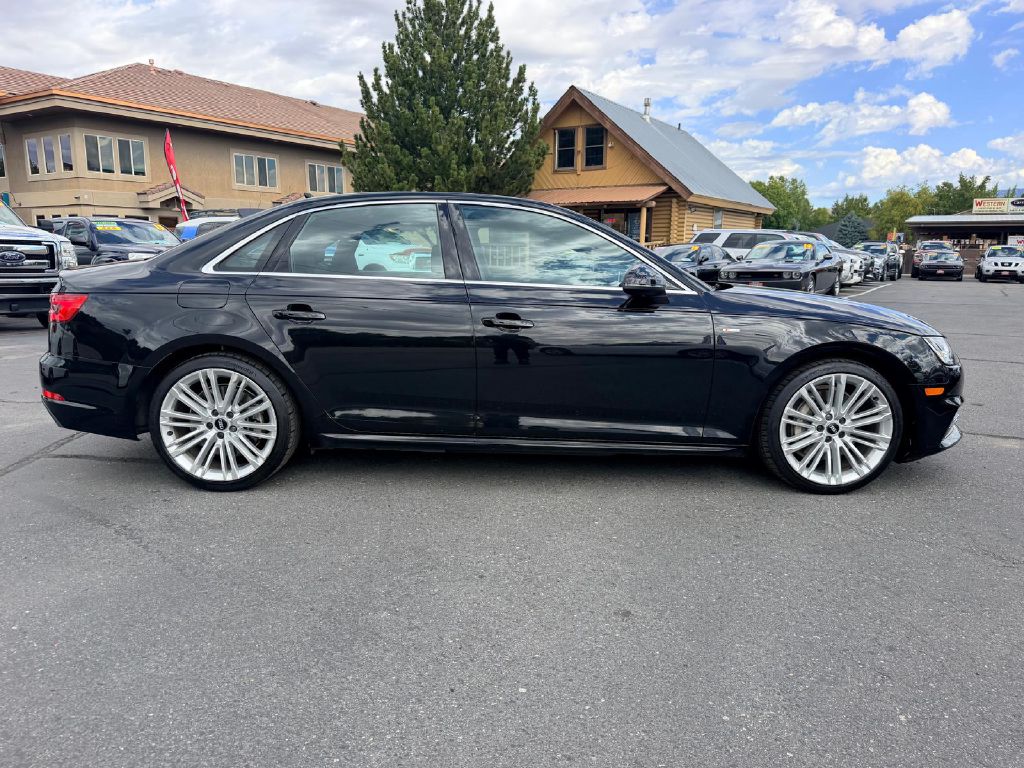 Photo 8 of this AUDI A4