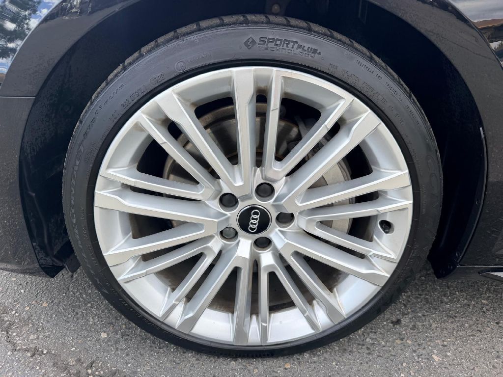Photo 34 of this AUDI A4