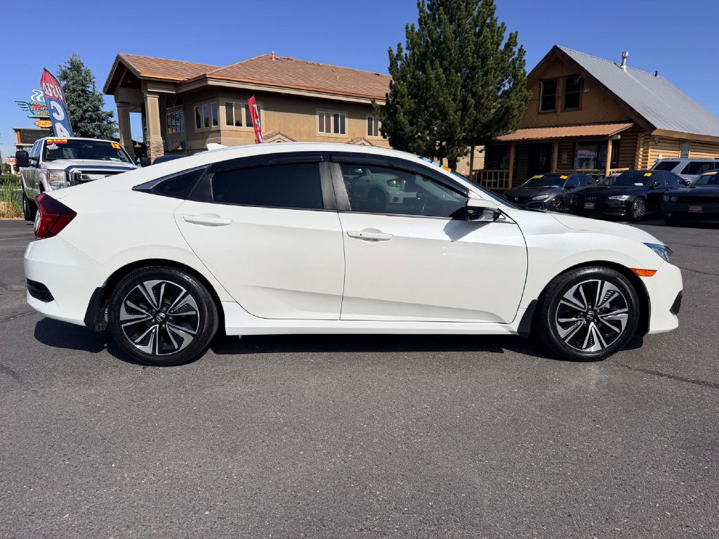 Photo 8 of this HONDA CIVIC