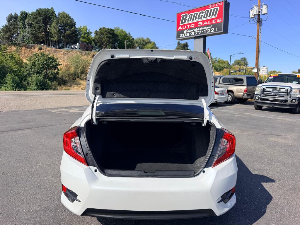 Photo 11 of this HONDA CIVIC