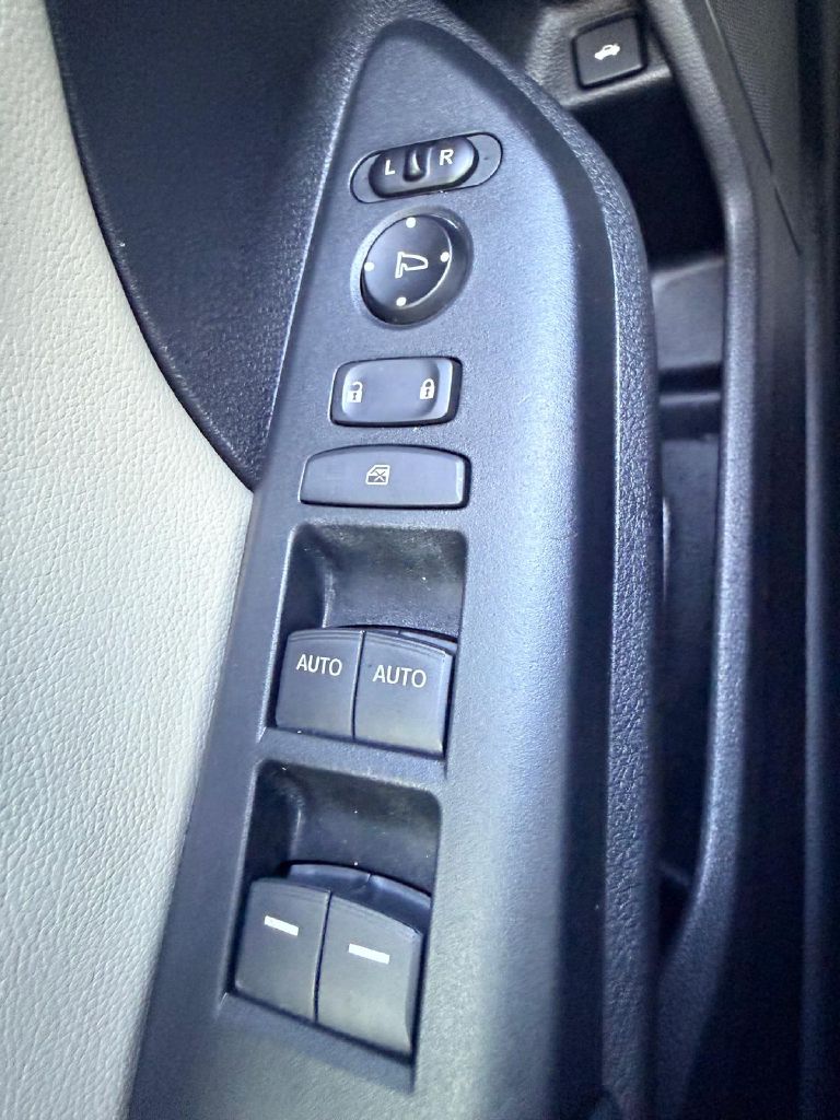Photo 30 of this HONDA CIVIC
